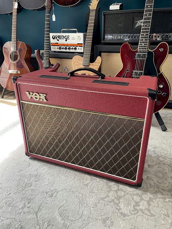Vox AC15C1 Limited edition red