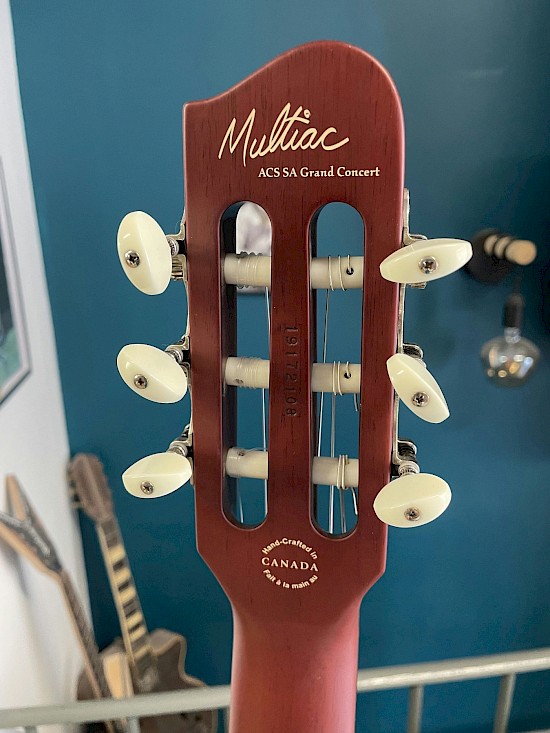 Godin Multiac Grand Concert Nylon