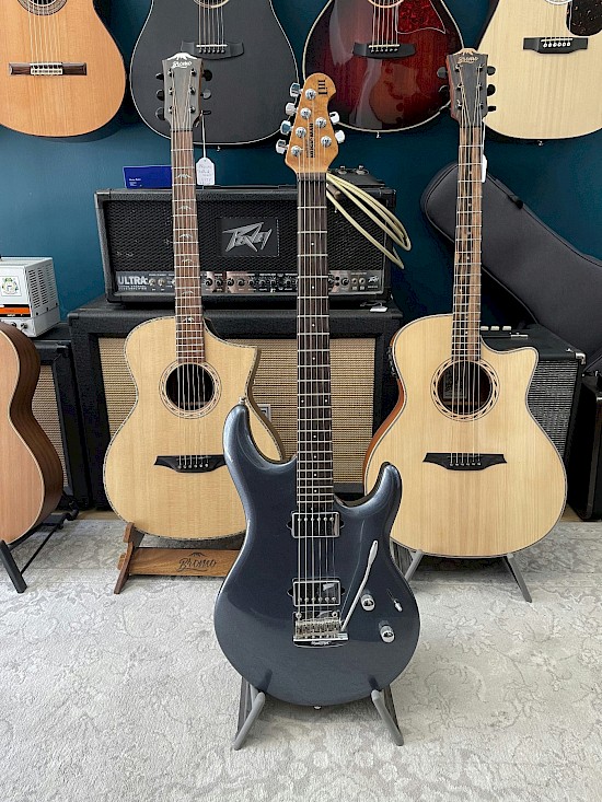 Music Man Luke III - Steve Lukather Signature